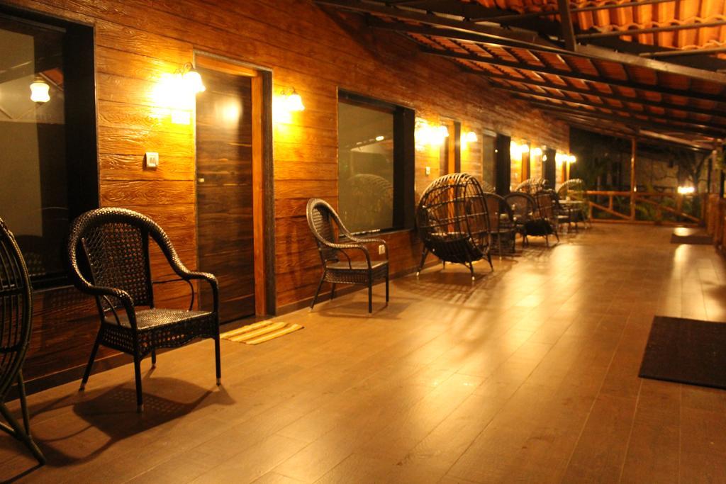 Shangri La Jungle Village Molem Bagian luar foto